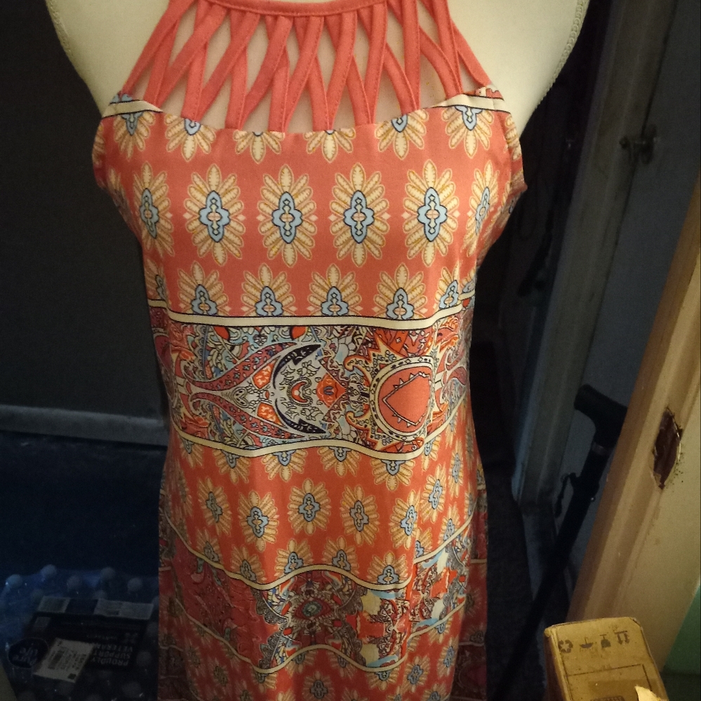 New,bohemia stretch halter neck hot pink patterned floral sundress size medium.